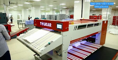 Máy gấp khăn Tolkar công nghiệp cho xưởng giặt